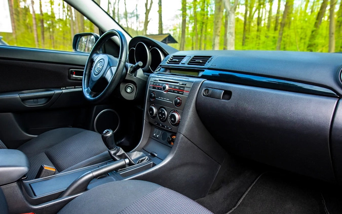 Mazda 3 cena 13900 przebieg: 225200, rok produkcji 2008 z Radom małe 436
